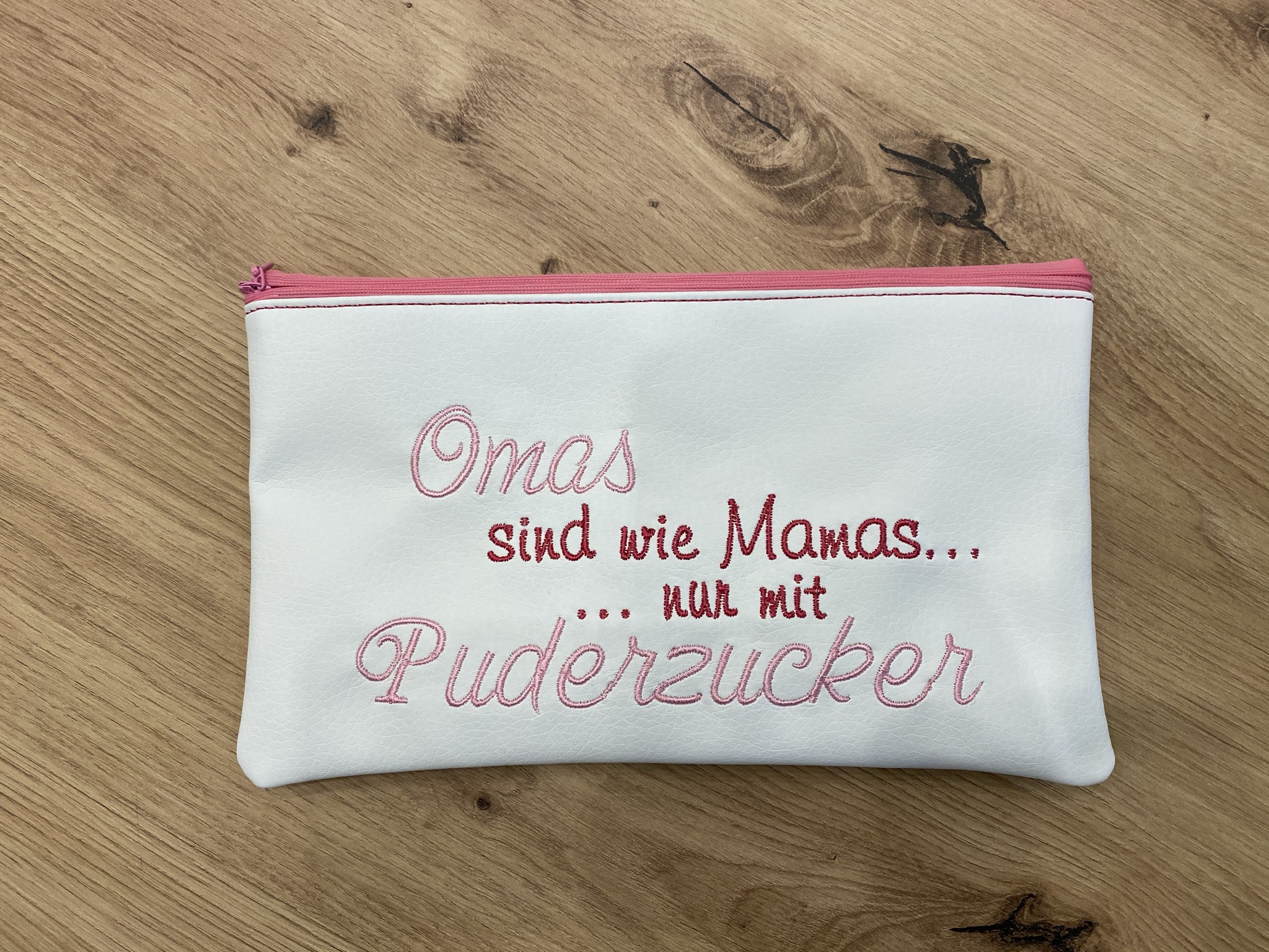 Kunstledertäschchen 'Oma'